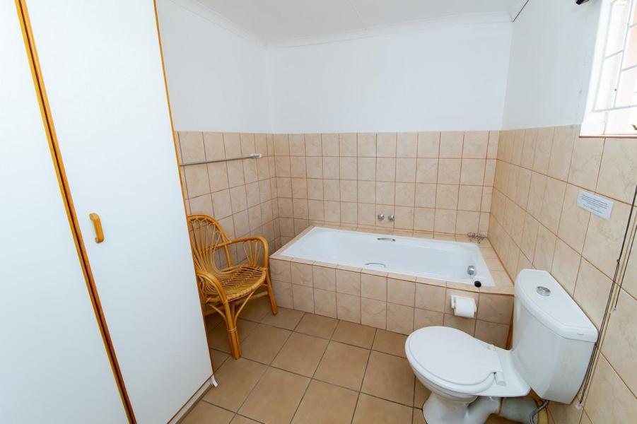 Halfmens Cc Elkoweru & Kliprand Guest House Springbok Kültér fotó